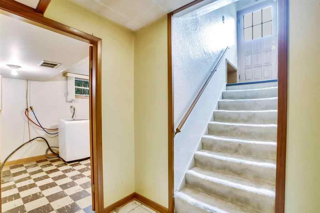 MLS® A2258748 - 1956 Kelwood Drive SW in Glendale Calgary, Residential