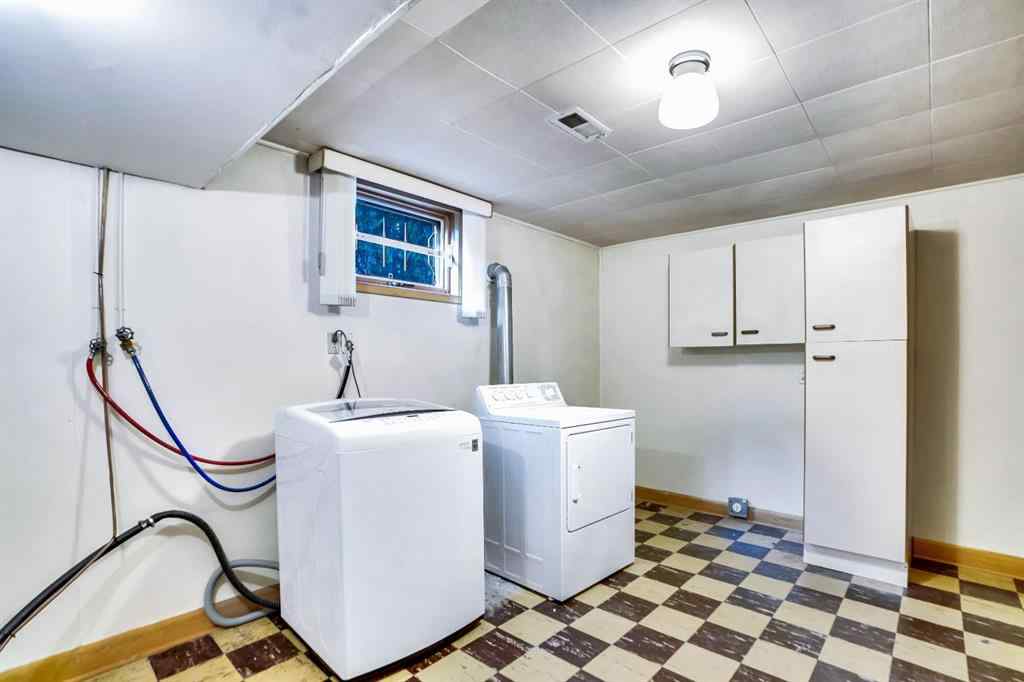 MLS® A2258748 - 1956 Kelwood Drive SW in Glendale Calgary, Residential