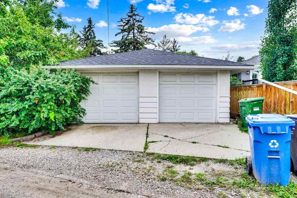 MLS® A2258748 - 1956 Kelwood Drive SW in Glendale Calgary, Residential