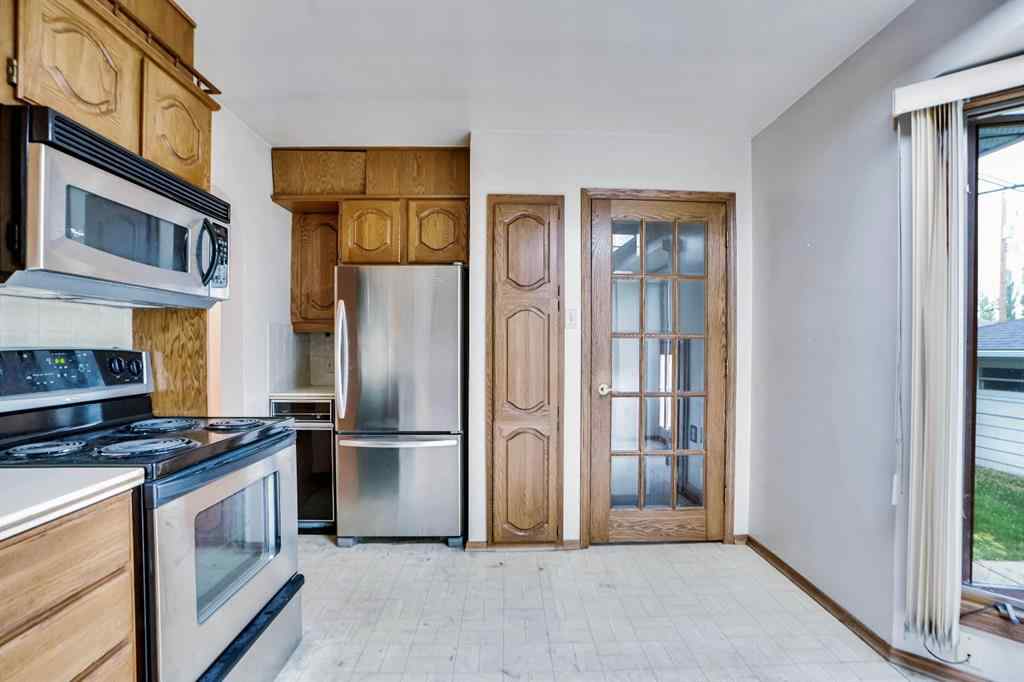 MLS® A2258748 - 1956 Kelwood Drive SW in Glendale Calgary, Residential