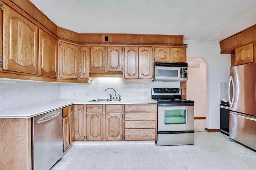 MLS® A2258748 - 1956 Kelwood Drive SW in Glendale Calgary, Residential