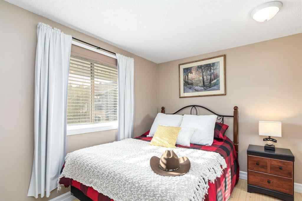 MLS® A2258749 - 219 Athabasca Avenue  in Dickinsfield Fort McMurray, Residential