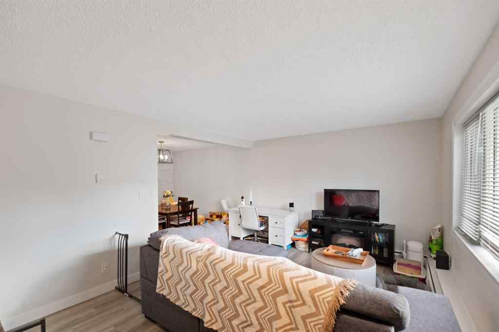 MLS® A2258750 - Unit #79 3809 45 Street SW in Glenbrook Calgary, Residential