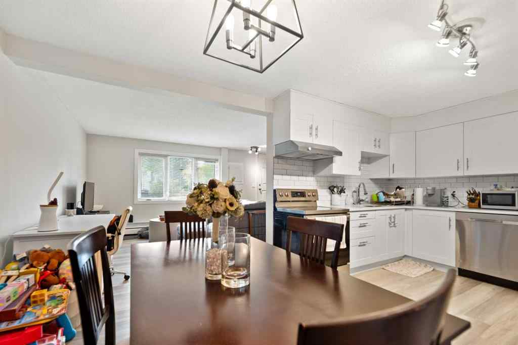 MLS® A2258750 - Unit #79 3809 45 Street SW in Glenbrook Calgary, Residential