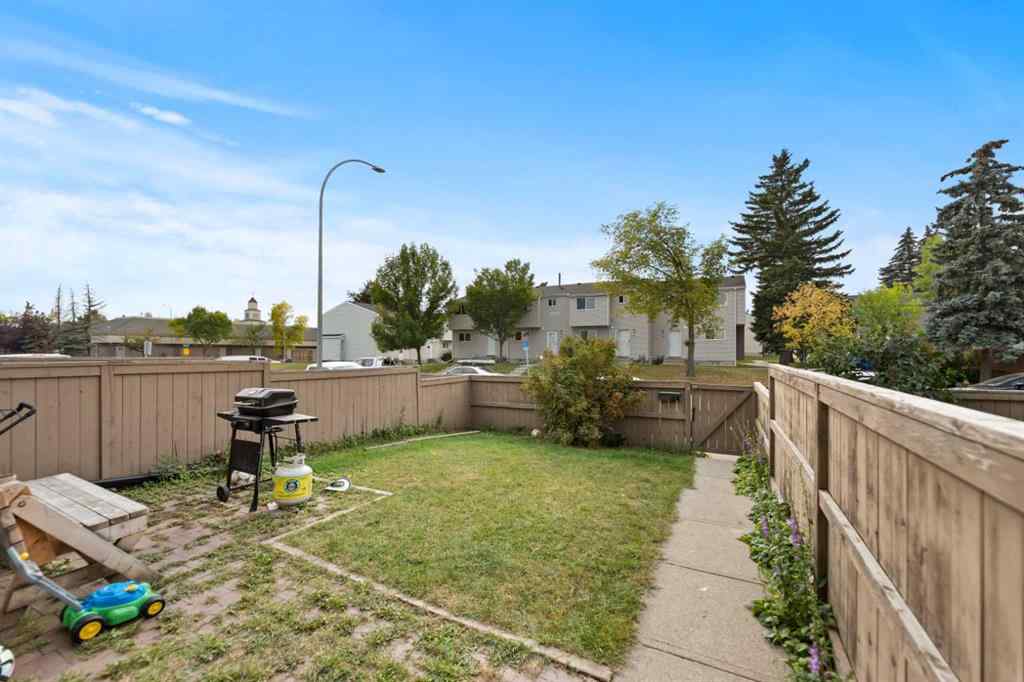 MLS® A2258750 - Unit #79 3809 45 Street SW in Glenbrook Calgary, Residential