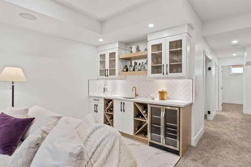 MLS® A2258751 - 2131 32 Avenue SW in Richmond Calgary, Residential