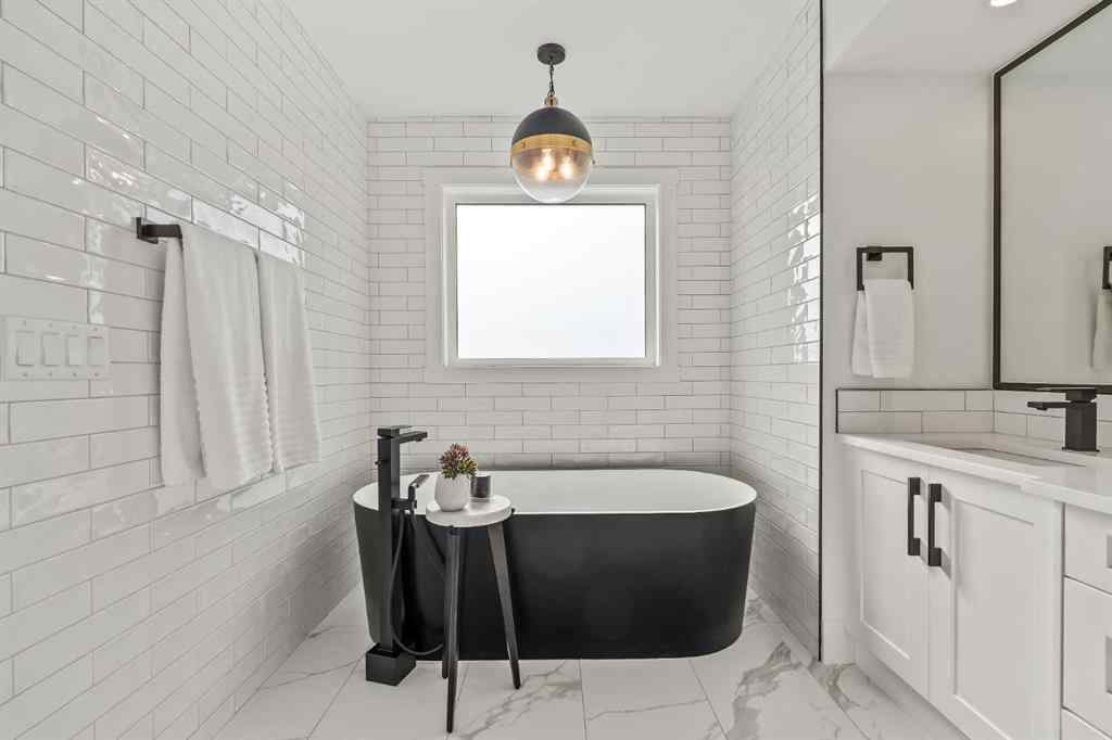 MLS® A2258751 - 2131 32 Avenue SW in Richmond Calgary, Residential