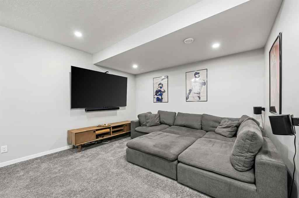 MLS® A2258758 - 856 West Lakeview Drive  in Dawson\'s Landing Chestermere, Residential