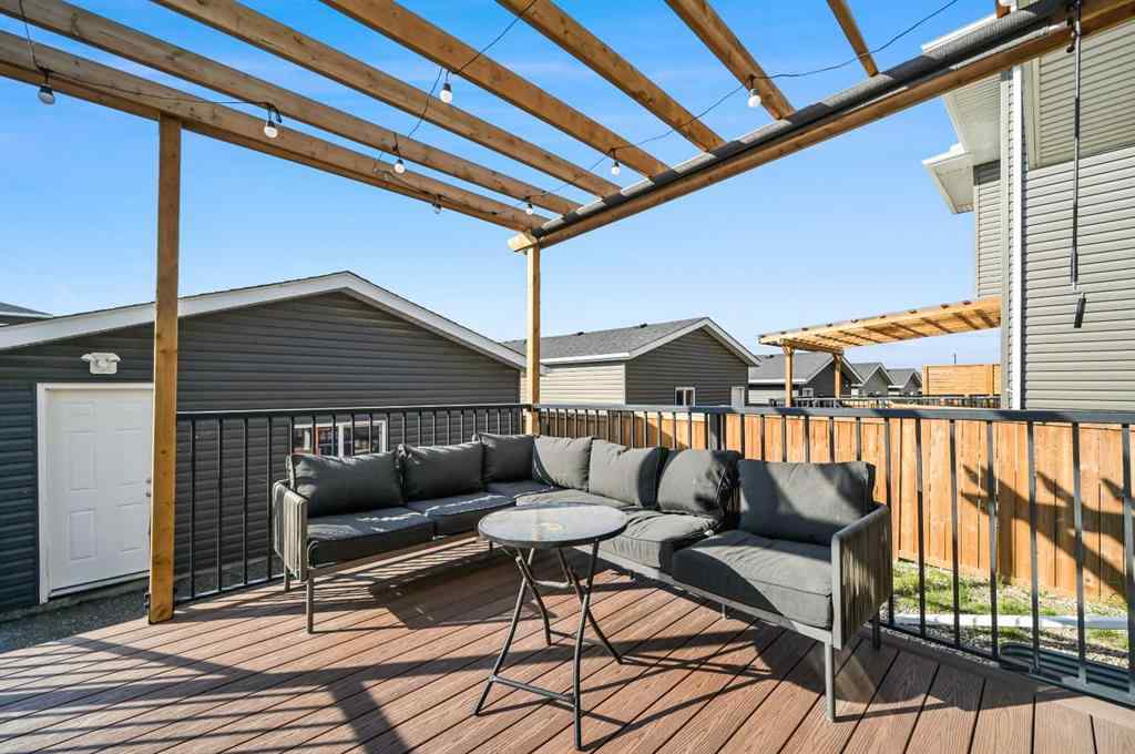 MLS® A2258758 - 856 West Lakeview Drive  in Dawson\'s Landing Chestermere, Residential