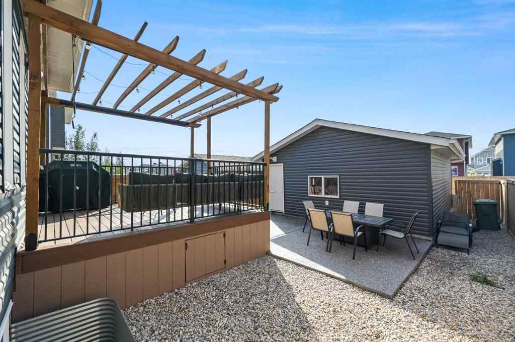 MLS® A2258758 - 856 West Lakeview Drive  in Dawson\'s Landing Chestermere, Residential
