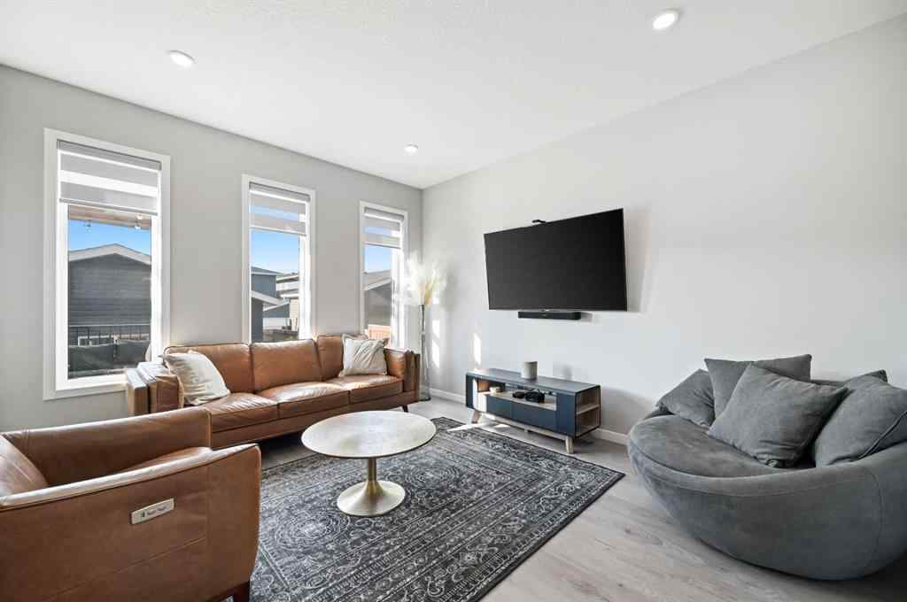 MLS® A2258758 - 856 West Lakeview Drive  in Dawson\'s Landing Chestermere, Residential