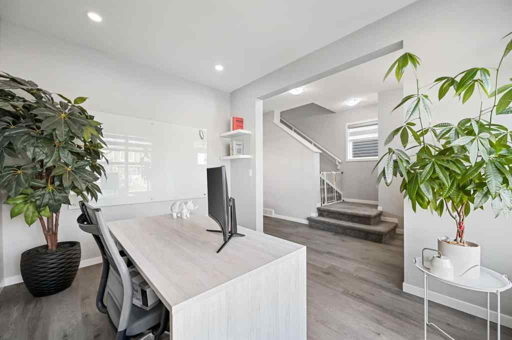 MLS® A2258758 - 856 West Lakeview Drive  in Dawson\'s Landing Chestermere, Residential