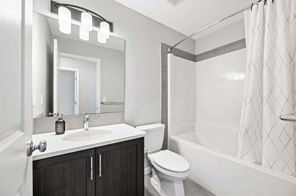 MLS® A2258758 - 856 West Lakeview Drive  in Dawson\'s Landing Chestermere, Residential