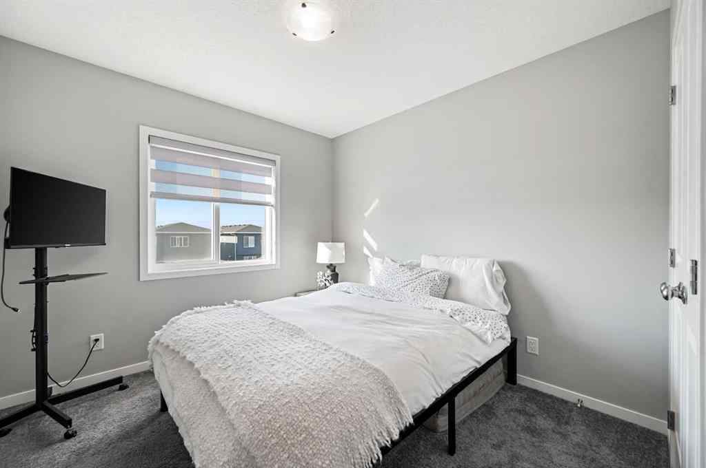 MLS® A2258758 - 856 West Lakeview Drive  in Dawson\'s Landing Chestermere, Residential