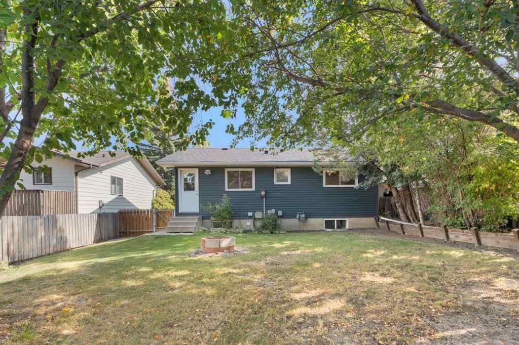 MLS® A2258760 - 39 Bearberry Crescent NW in Beddington Heights Calgary, Residential