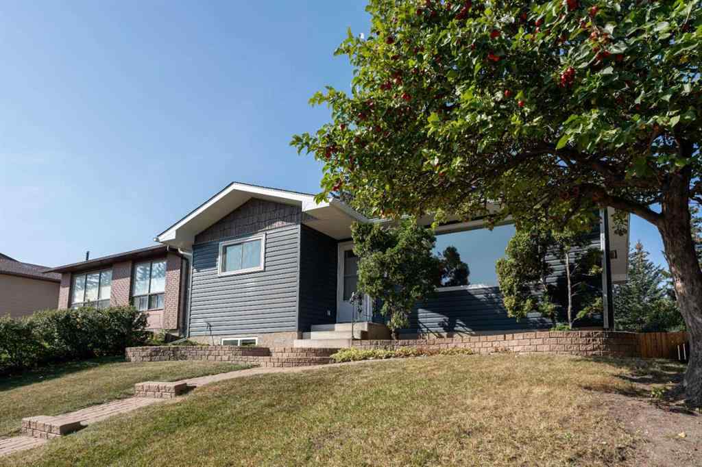 MLS® A2258760 - 39 Bearberry Crescent NW in Beddington Heights Calgary, Residential
