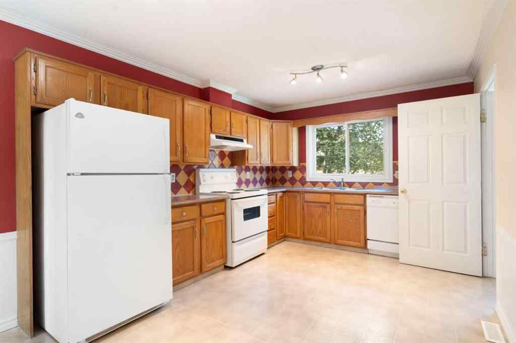 MLS® A2258760 - 39 Bearberry Crescent NW in Beddington Heights Calgary, Residential