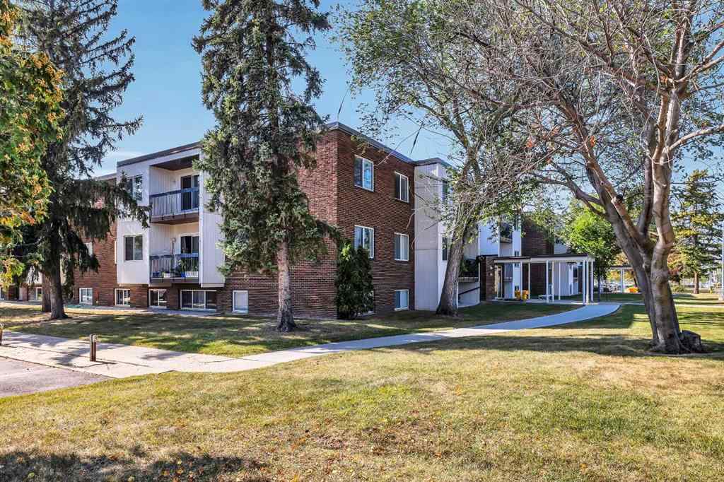 MLS® A2258762 - Unit #303 11445 41 Avenue NW in Royal Gardens_EDMO Edmonton, Residential