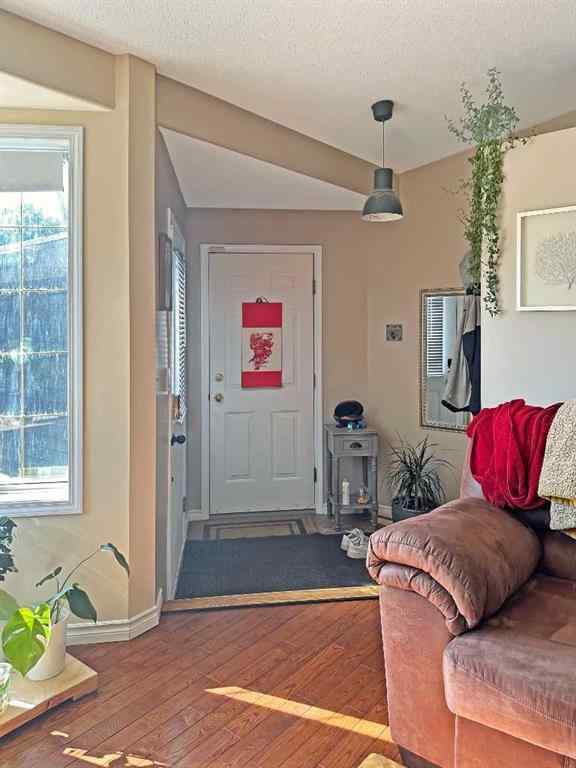 MLS® A2258767 - 5902 41 Street  in Southridge Lloydminster, Residential