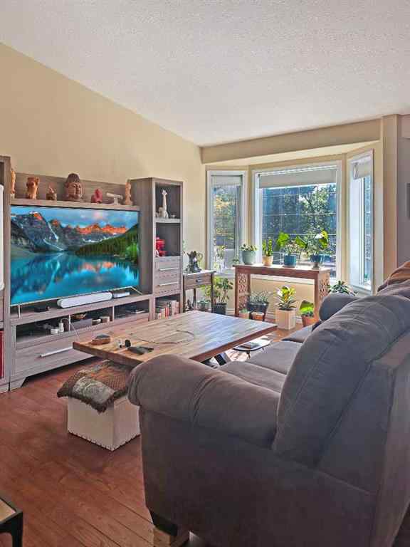 MLS® A2258767 - 5902 41 Street  in Southridge Lloydminster, Residential