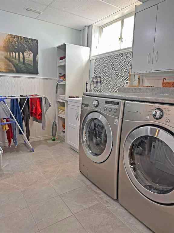 MLS® A2258767 - 5902 41 Street  in Southridge Lloydminster, Residential