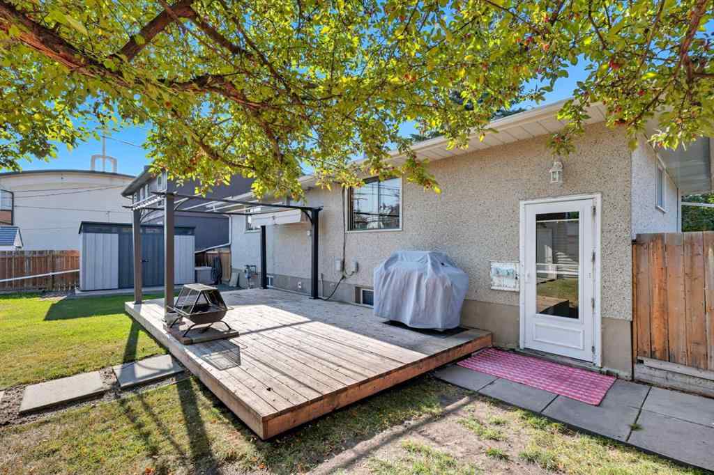 MLS® A2258769 - 4720 Worcester Drive SW in Wildwood Calgary, Residential