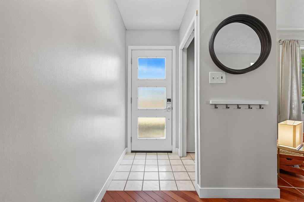 MLS® A2258769 - 4720 Worcester Drive SW in Wildwood Calgary, Residential