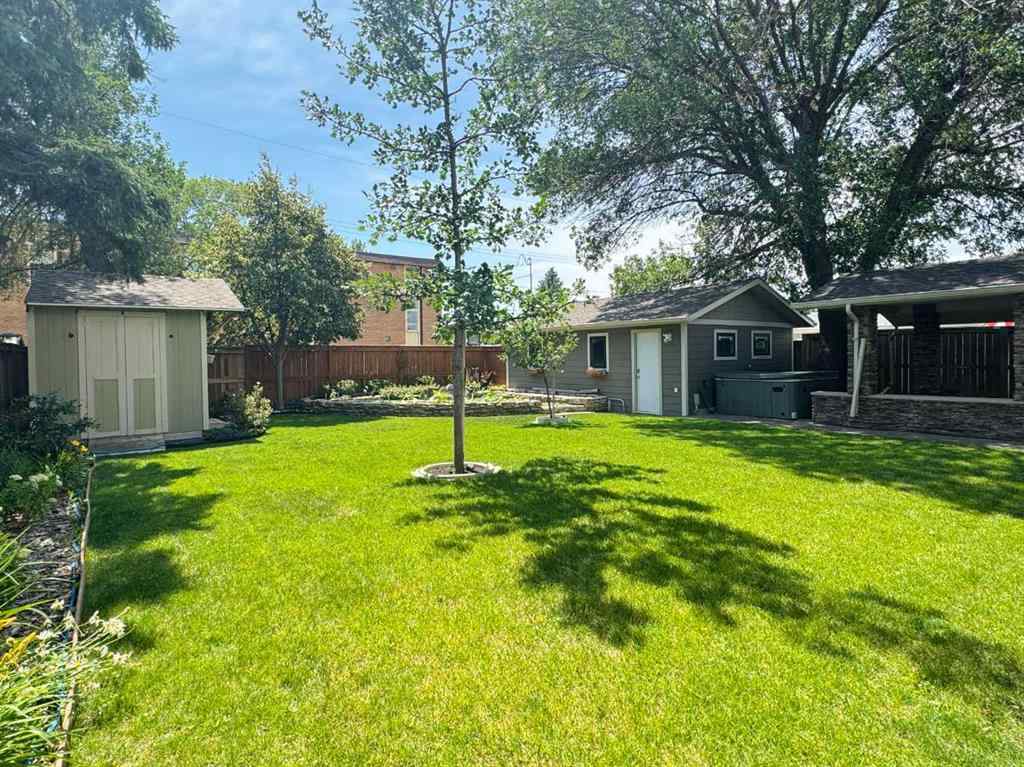 MLS® A2258771 - 2302 14 Avenue S in Agnes Davidson Lethbridge, Residential