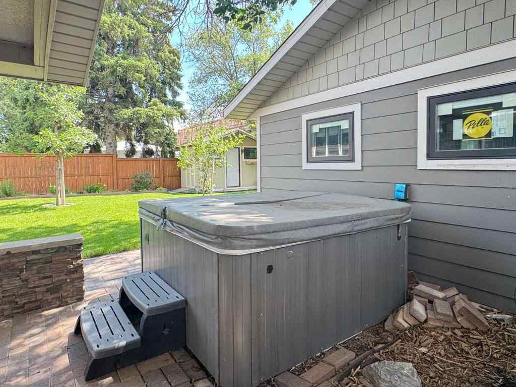 MLS® A2258771 - 2302 14 Avenue S in Agnes Davidson Lethbridge, Residential