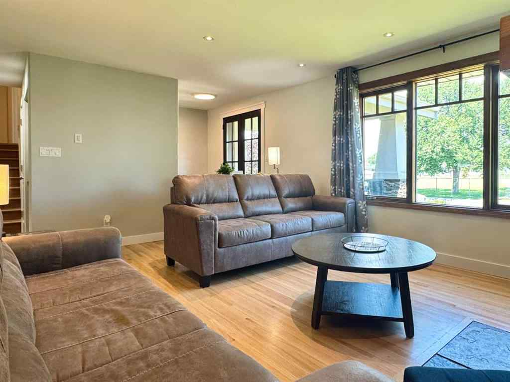MLS® A2258771 - 2302 14 Avenue S in Agnes Davidson Lethbridge, Residential
