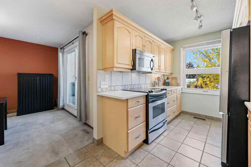 MLS® A2258772 - Unit #76 5400 Dalhousie Drive NW in Dalhousie Calgary, Residential