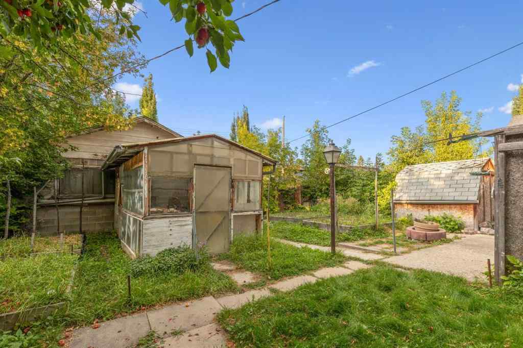 MLS® A2258784 - 512 52 Avenue SW in Windsor Park Calgary, Residential