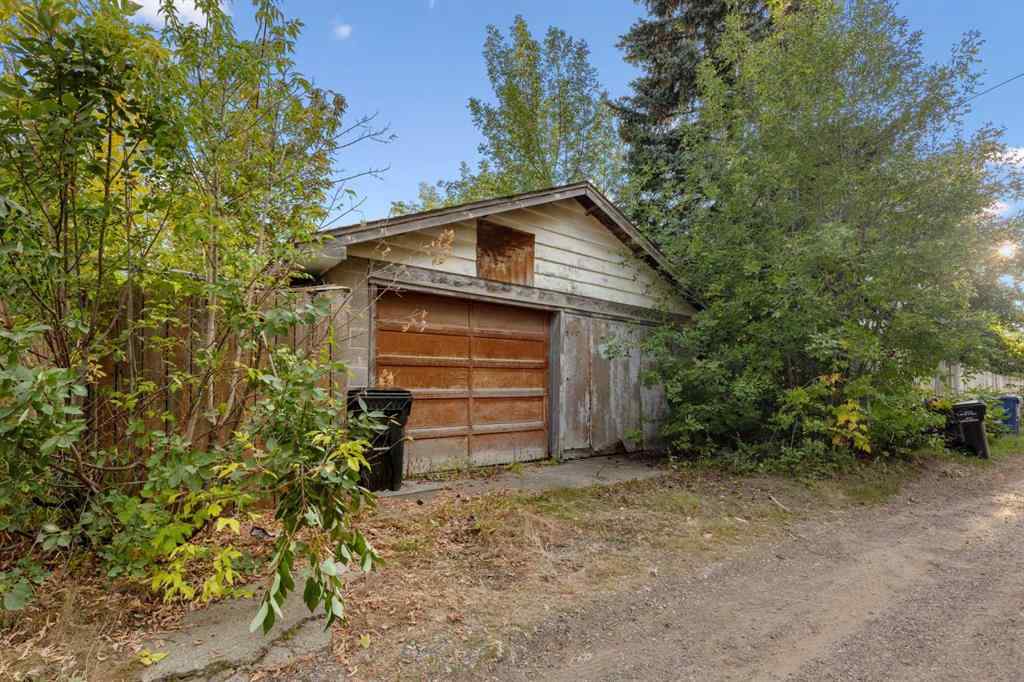 MLS® A2258784 - 512 52 Avenue SW in Windsor Park Calgary, Residential
