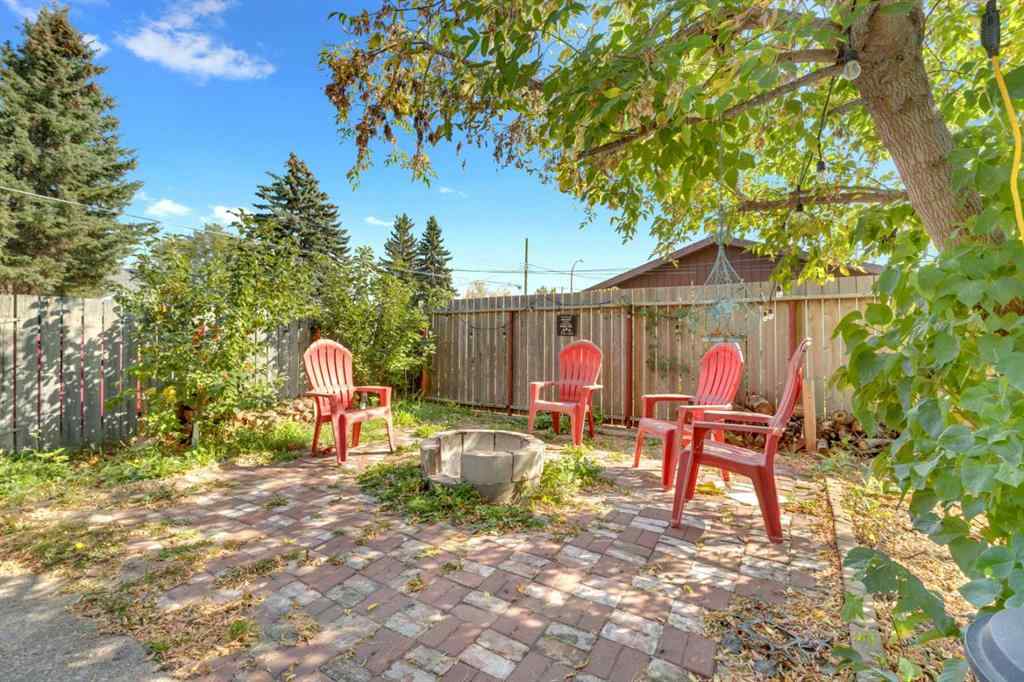 MLS® A2258795 - 5006 55 Avenue  in Central Ponoka Ponoka, Residential