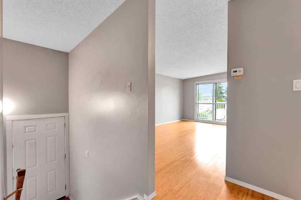 MLS® A2258797 - 10829 5 Street SW in Southwood Calgary, Residential