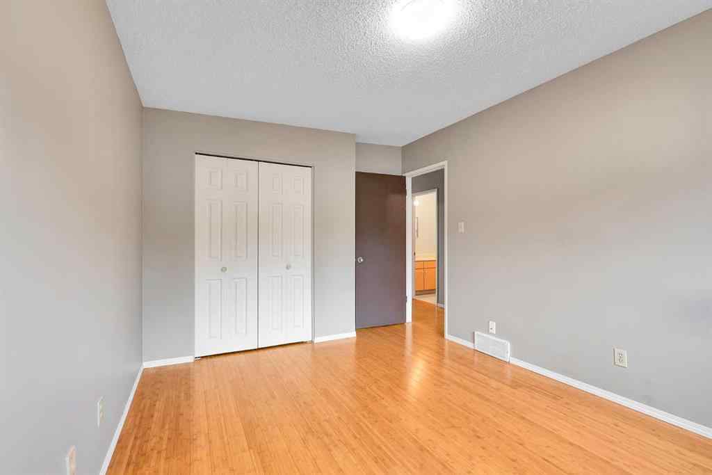 MLS® A2258797 - 10829 5 Street SW in Southwood Calgary, Residential