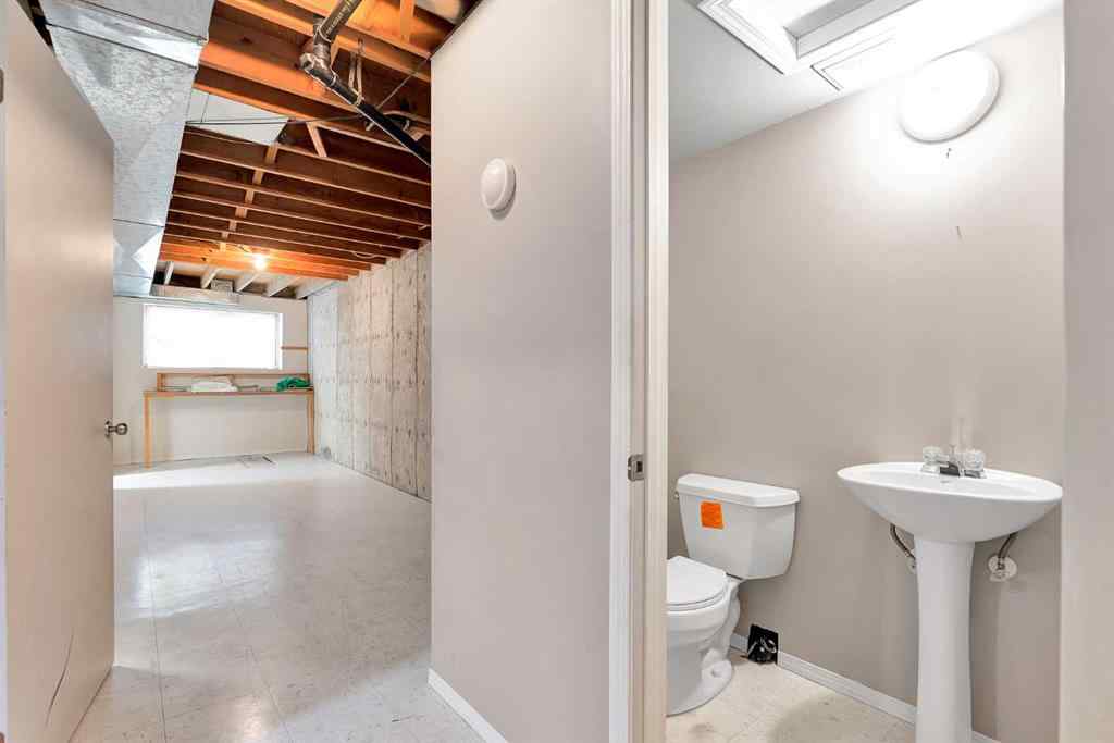 MLS® A2258797 - 10829 5 Street SW in Southwood Calgary, Residential