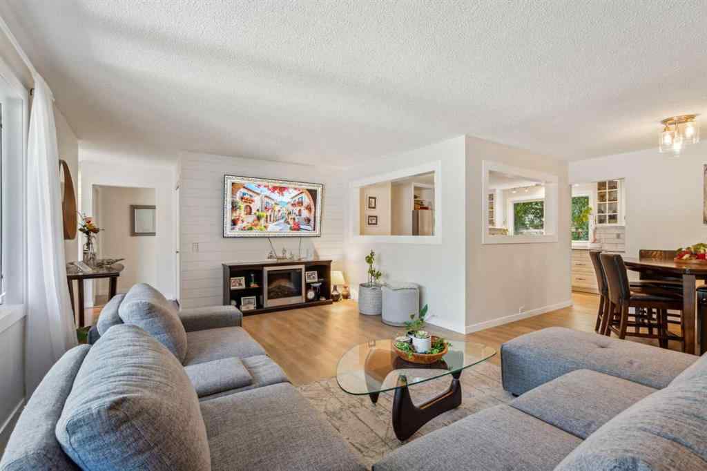 MLS® A2258798 - 343 Canterbury Drive SW in Canyon Meadows Calgary, Residential