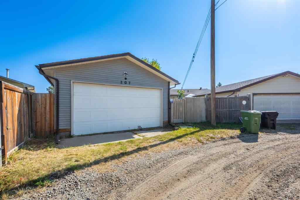 MLS® A2258804 - 207 Fallswater Road NE in Falconridge Calgary, Residential
