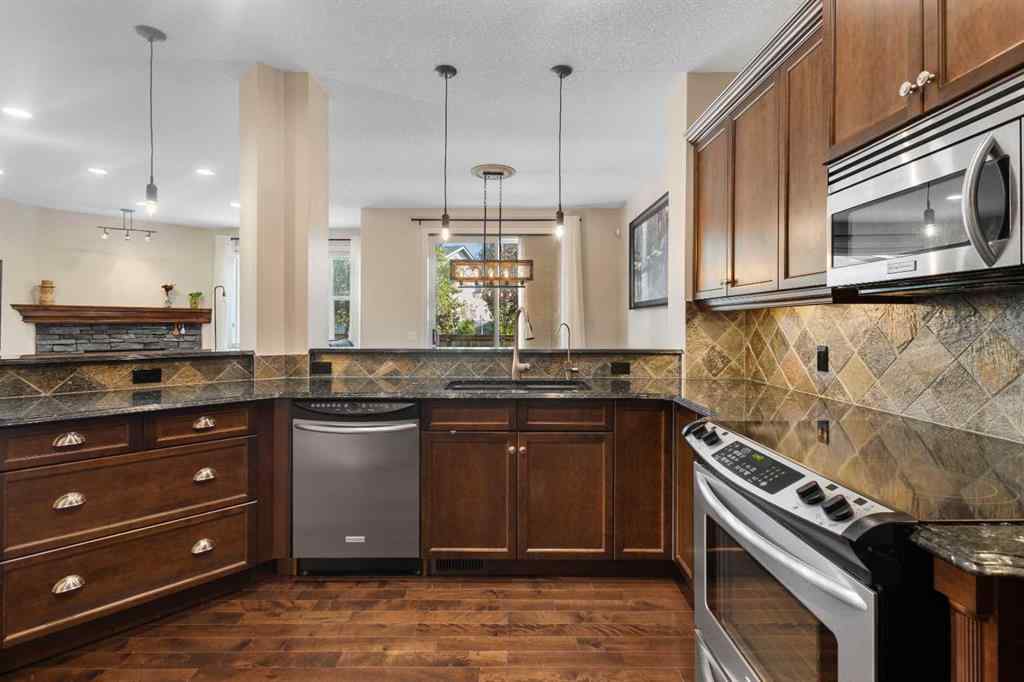 MLS® A2258811 - 36 Aspen Hills Close SW in Aspen Woods Calgary, Residential