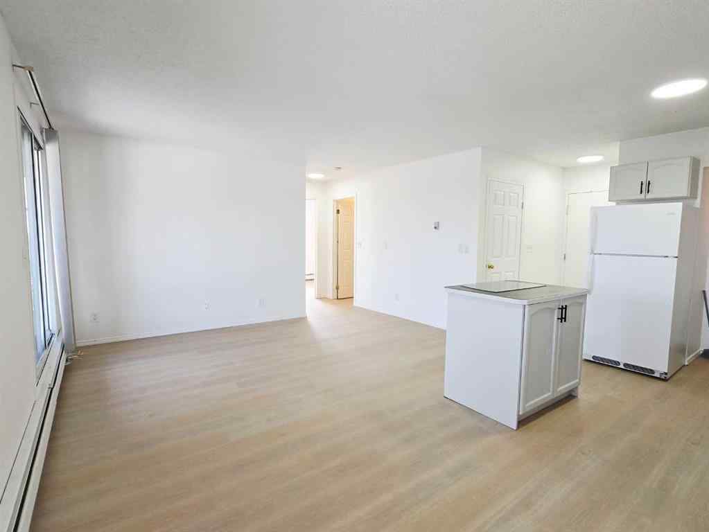 MLS® A2258812 - Unit #302 6825 Centre Street NW in Huntington Hills Calgary, Residential