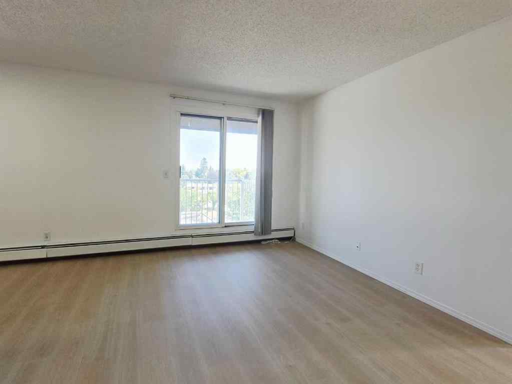 MLS® A2258812 - Unit #302 6825 Centre Street NW in Huntington Hills Calgary, Residential