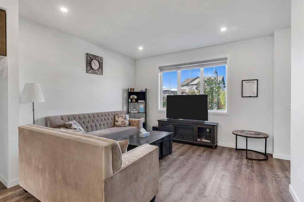 MLS® A2258813 - 72 Creekside Boulevard SW in Pine Creek Calgary, Residential