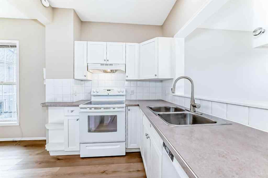 MLS® A2258816 - 84 Inverness Square SE in McKenzie Towne Calgary, Residential