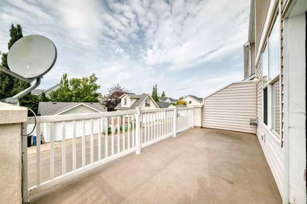 MLS® A2258816 - 84 Inverness Square SE in McKenzie Towne Calgary, Residential