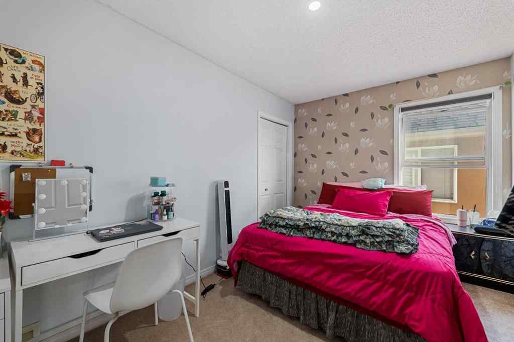 MLS® A2258818 - 17 Saddlecrest Crescent NE in Saddle Ridge Calgary, Residential