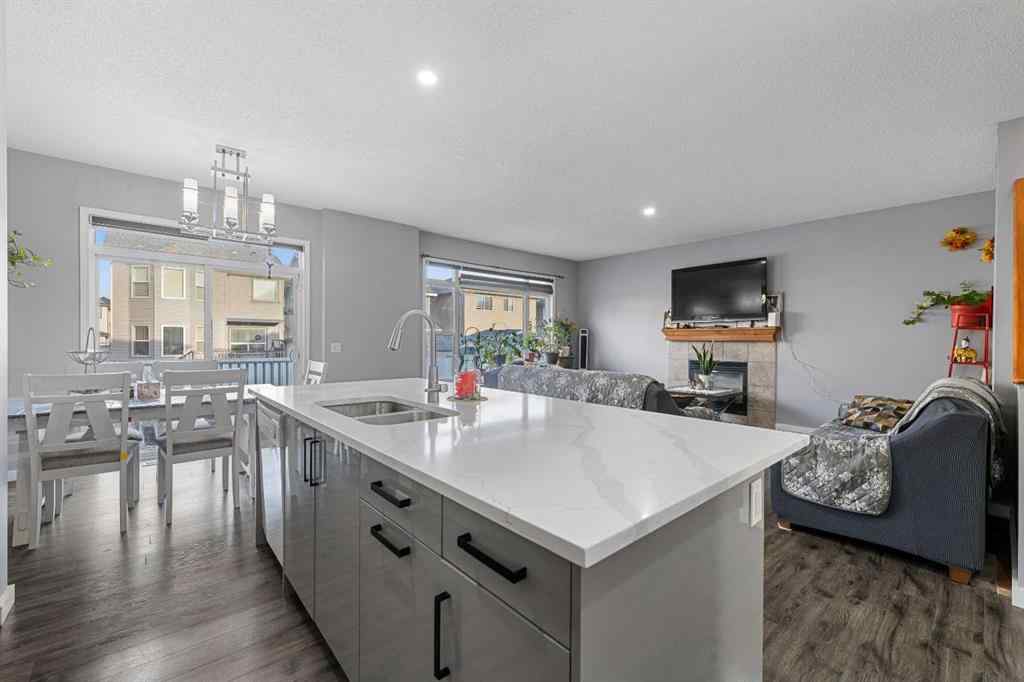 MLS® A2258818 - 17 Saddlecrest Crescent NE in Saddle Ridge Calgary, Residential