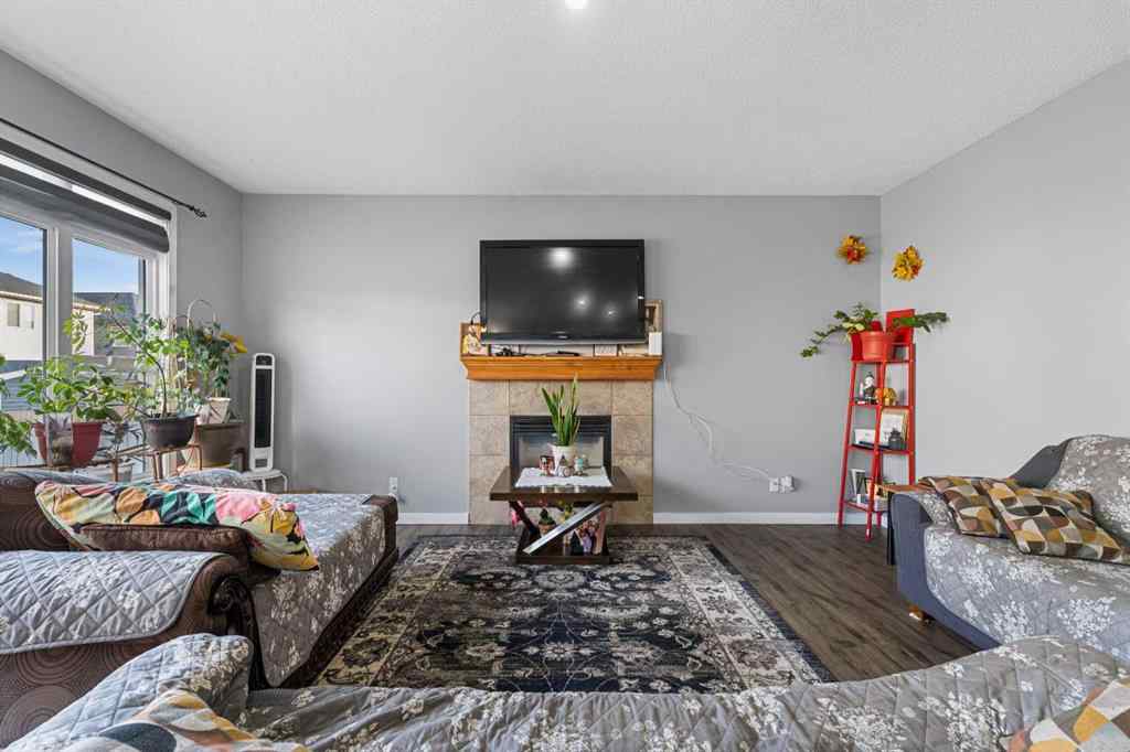 MLS® A2258818 - 17 Saddlecrest Crescent NE in Saddle Ridge Calgary, Residential