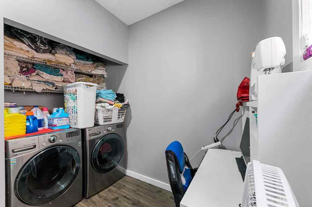 MLS® A2258818 - 17 Saddlecrest Crescent NE in Saddle Ridge Calgary, Residential