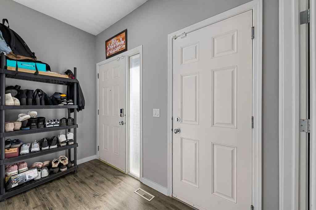 MLS® A2258818 - 17 Saddlecrest Crescent NE in Saddle Ridge Calgary, Residential